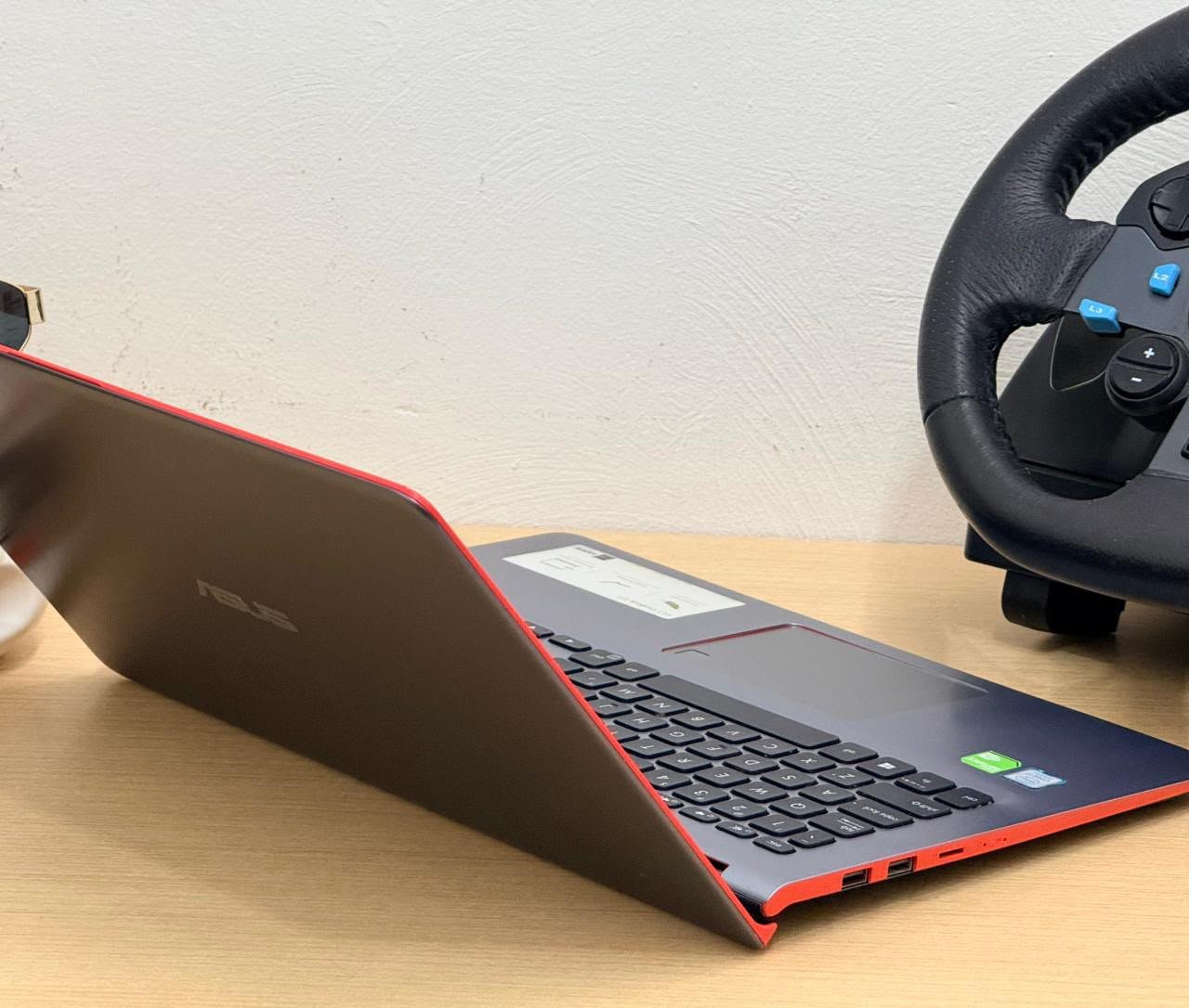 Asus Vivobook S15 X530Un — foto 4