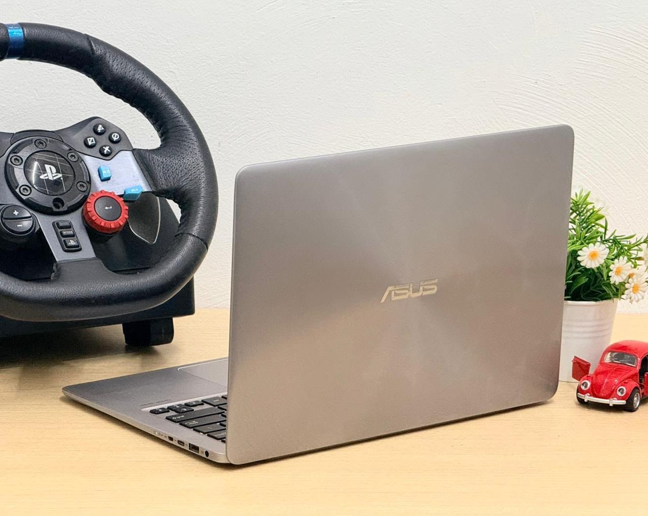 Asus Zenbook Ux330Uak
