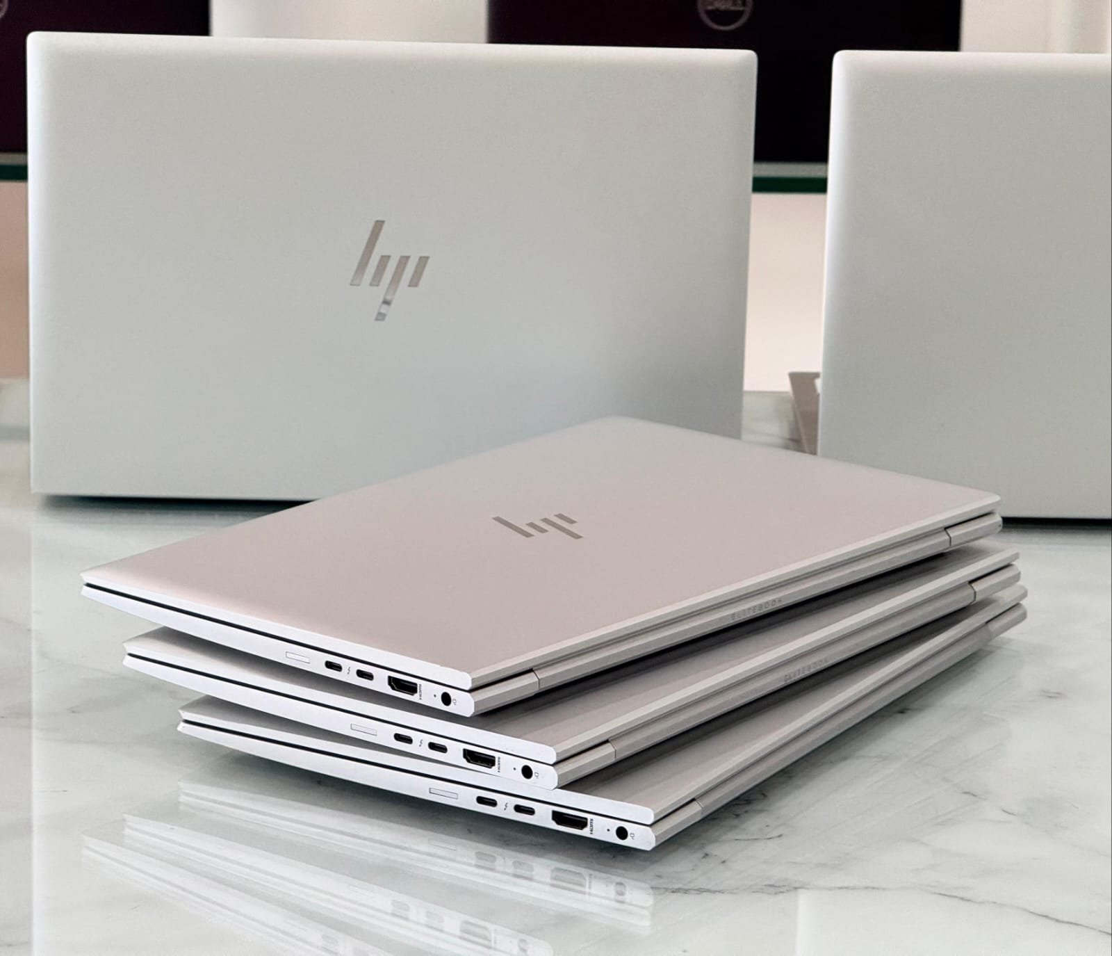 HP Elitebook 830 G8 Touchscreen — foto 9