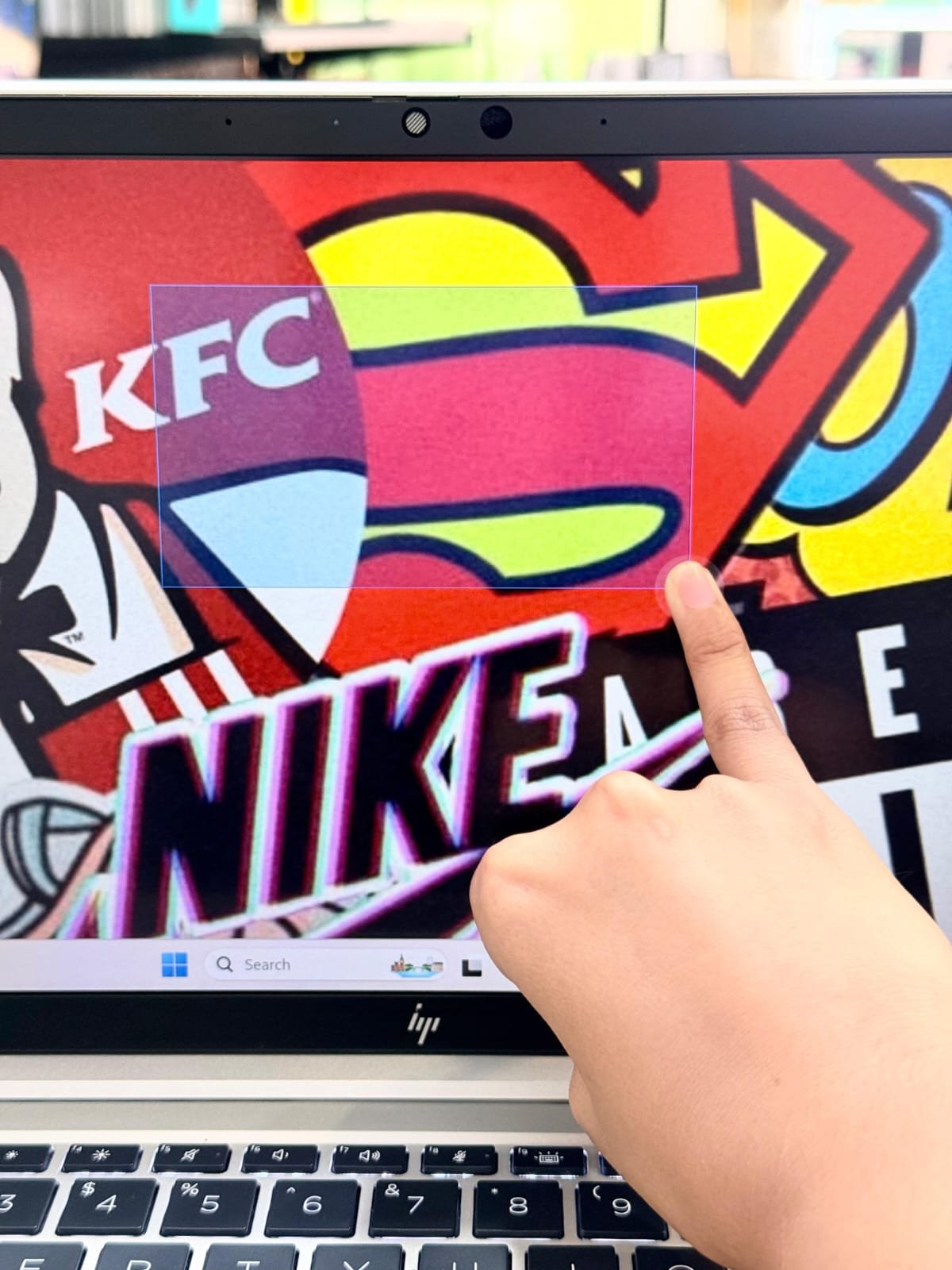 HP Elitebook 830 G8 Touchscreen — foto 10